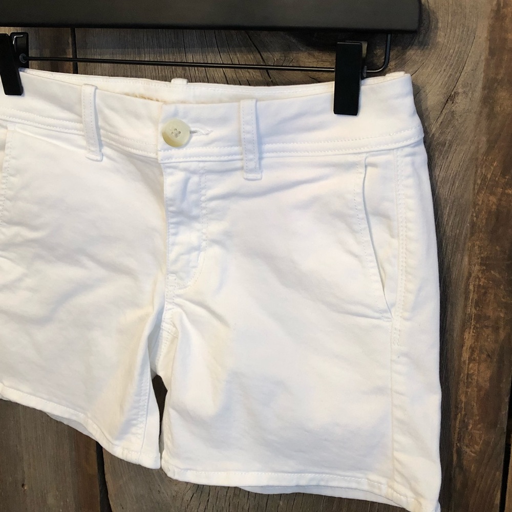 American Eagle Shorts in White Size 0 - Picture 4 of 16